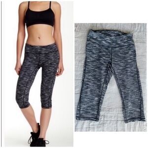 Zella Black Space Dyed Capris - small